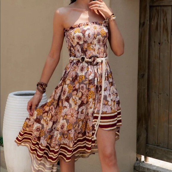 Boho floral print smocked tube dress - Picture 5 of 8